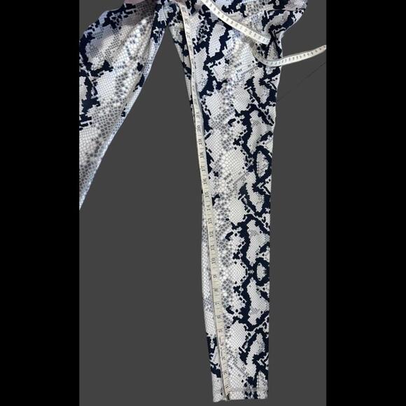 Balance Collection Womens Contender High Rise Yoga Legging Snake Print SMALL - Picture 9 of 13